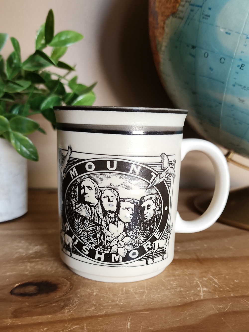 Vintage Mount Rushmore Coffee Mug